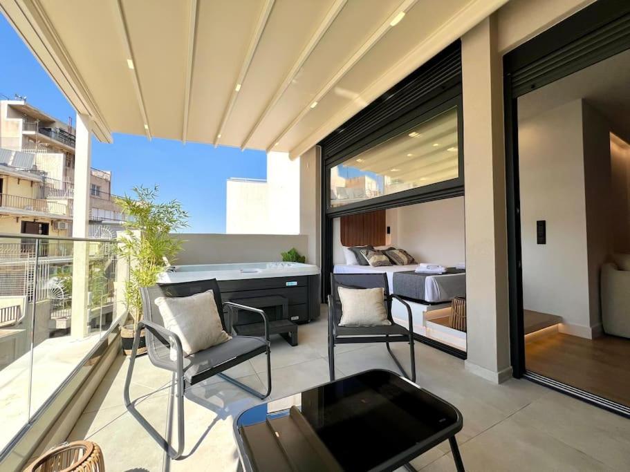 Bluemotion - Portsuite 4b Piraeus